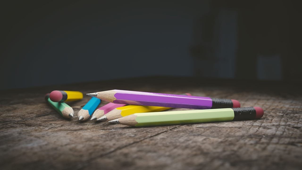 The Future Of Blogging: AI Vs. Human Writers